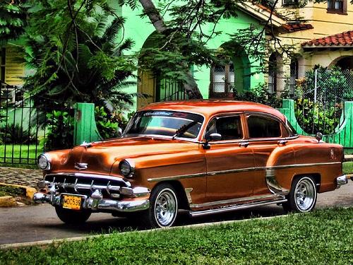  a lengthy article on the vintage American car phenomenon in Cuba